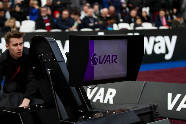 她在多场关 她在多场关